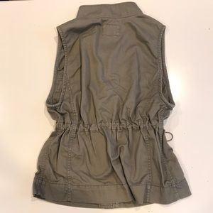 Club Monaco Jackets & Coats - Club Monaco Sleeveless Utility Vest Club Monaco Jackets & Coats - Club Monaco Sleeveless Utility Vest
